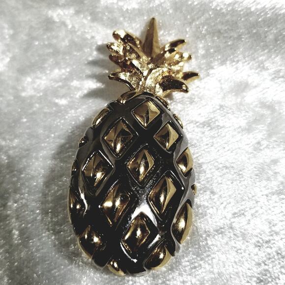 LC pineapple vintage Liz Claiborne 2 1/2"x1" brooch 1.1884 - Picture 1 of 6